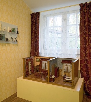 Schöner wohnen - Neues für die Puppenstube von gestern